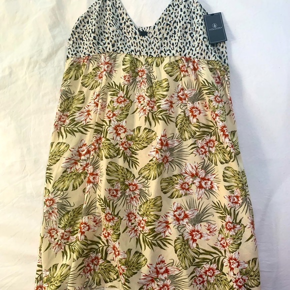 Volcom Sundress - Picture 3 of 6